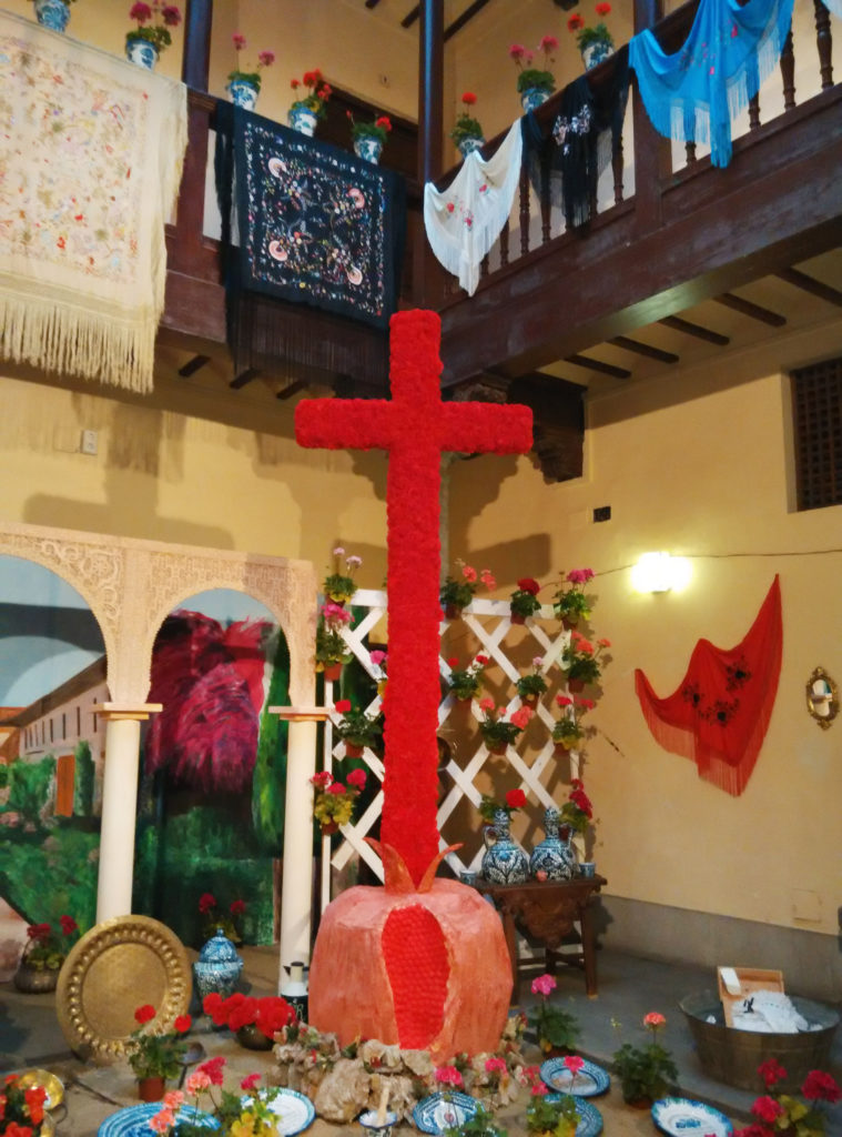 Origen de la Fiesta de las cruces de Granada - Blog Granada